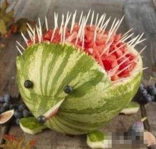 搞笑人类吃瓜图片,人类吃瓜瞬间，笑翻你的眼球！