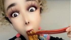 快手江北美杜莎吃瓜,揭秘网红美食背后的故事